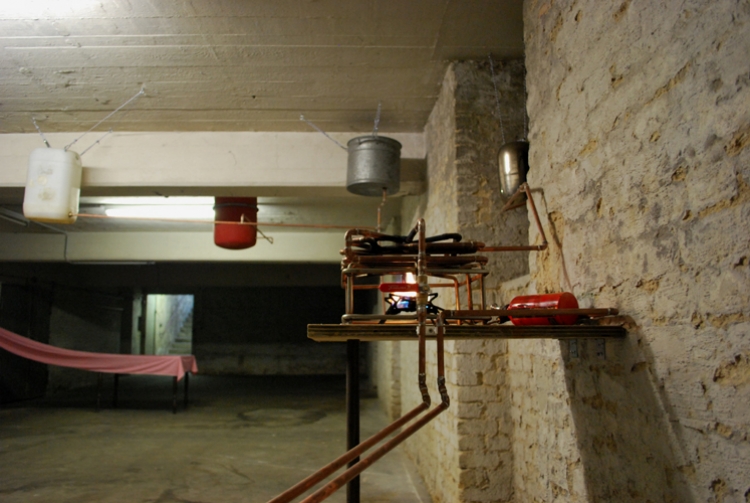<p>Adrian Lohmüller<br />Die Braut spricht<br /><br />2009<br />Installation view<br />Cruise & Callas</p>
