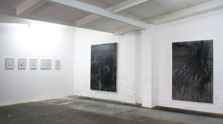 <p>Die Braut spricht (Society of Sweaty Palms)<br /><br /><br />2009<br />Exhibition view<br />Cruise & Callas</p>