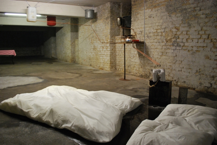 Adrian Lohmüller<br />Die Braut spricht<br /><br />2009<br />Installation view<br />Cruise & Callas