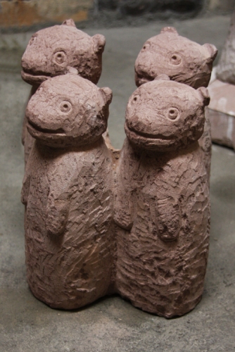 <p>Stefan Rinck - Tück Täck Tröck und Trück<br /><br />2008<br />Sandstone<br />28 x 27 x 30 cm</p>