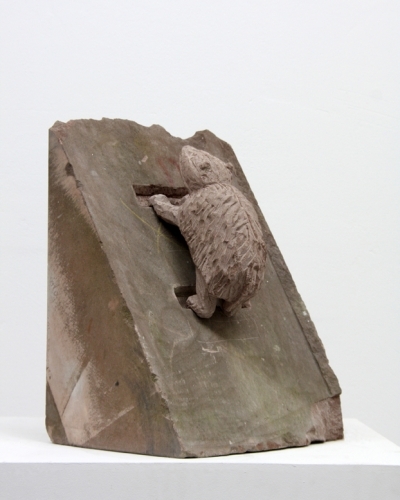<p>Der Dachs steigt</p><p> </p><p>2011<br />Sandstone<br />46,5 x 38 x 28 cm</p>