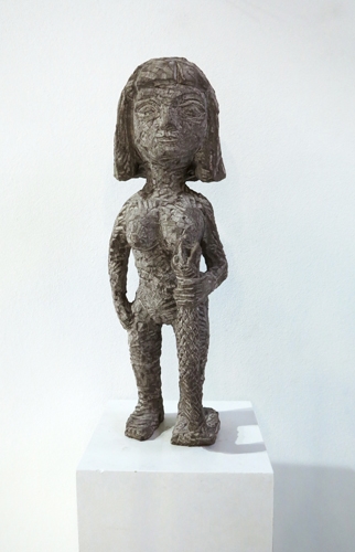 <p>Cleopatra’s Suicide</p><p> </p><p>2014<br />sandstone<br />50 x 17 x 13 cm</p>